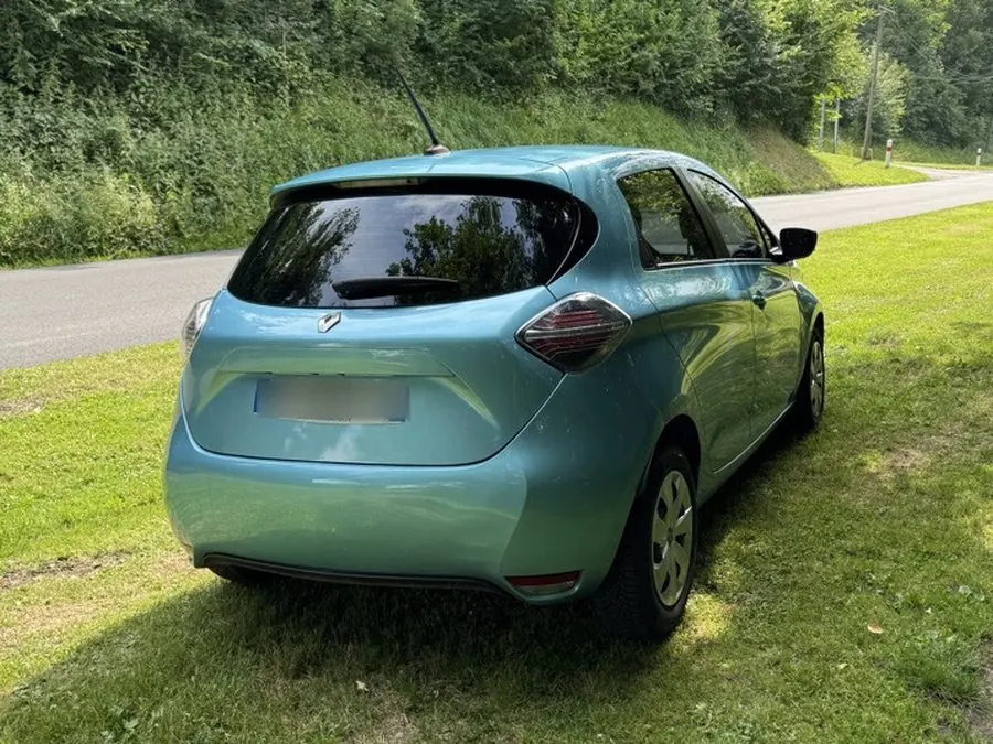 Renault Zoe avec vitres arrière teintées par DarkTeinte