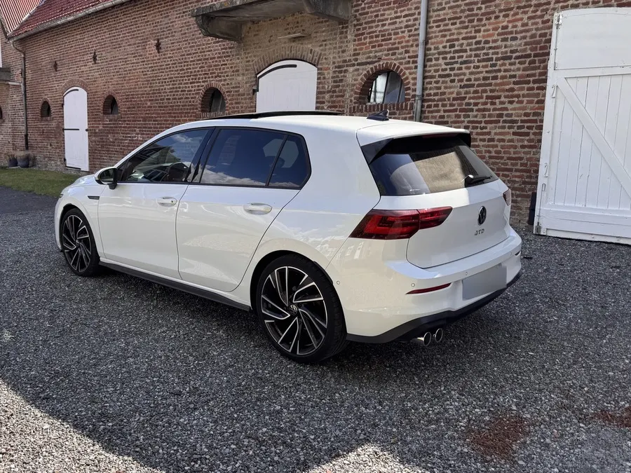 Volkswagen Golf GTD, vue arrière, vitres teintées par DarkTeinte